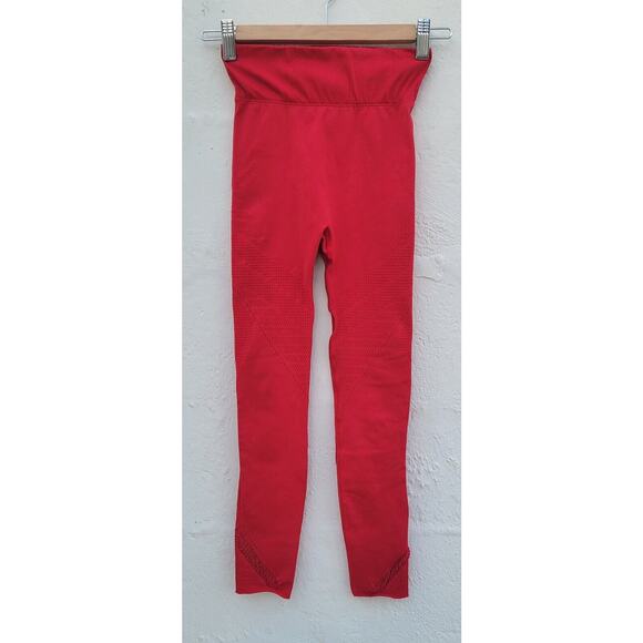 Fabletics Red Seamless Perforated High Waisted Leggings Size XS - Picture 4 of 8